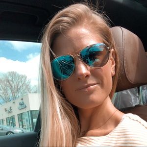 Meet your Posher, Darielle